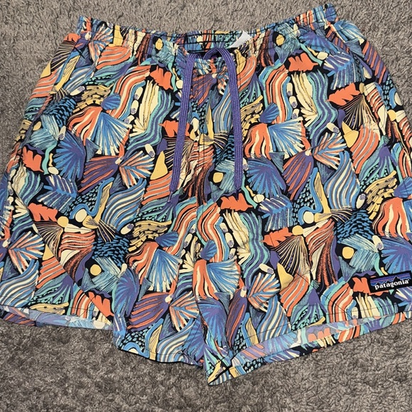 Patagonia woman’s shorts - Picture 2 of 9